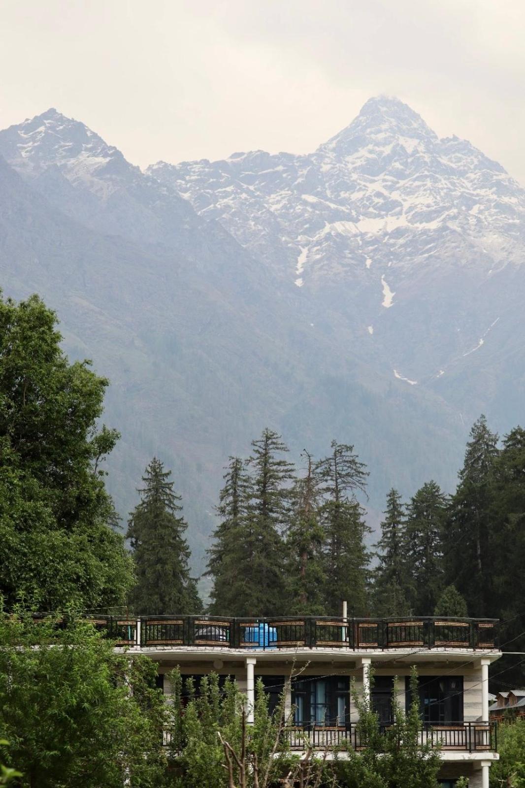 Rare House Hotel Kalgha Exterior photo